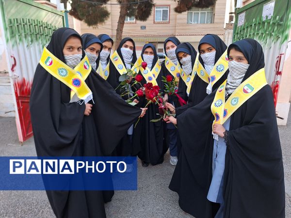 استقبال از شهید گمنام ، تجلی همبستگی و وحدت مردم در پاسداشت شهدا 