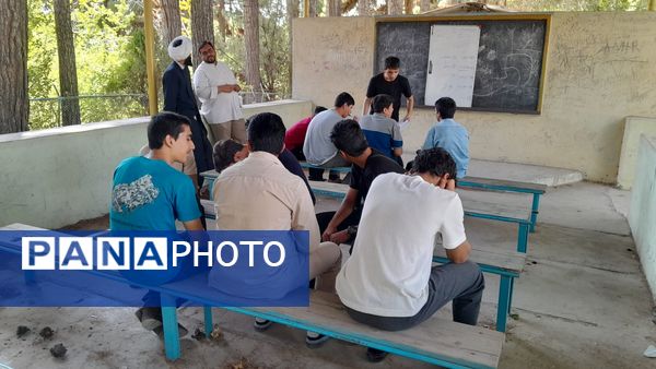 کلاس حل مسئله و اتاق فکر برای دانش آموزان متوسطه اول و دوم 