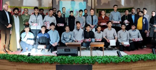 برگزاری اولین جشنواره شهرستانی سرود فجر در گالیکش