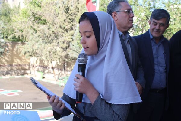 مراسم روز جهانی تخم مرغ در مدرسه زکریا رازی ناحیه 2 کرج و شهرستان فردیس