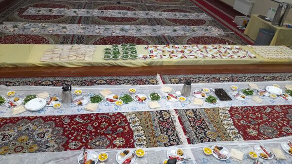 افطاری در دبیرستان صفورا ۲ ناحیه هفت مشهد