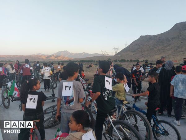 برگزاری همایش دوچرخه‌سواری به مناسبت عید سعید غدیرخم در حاجی‌آباد
