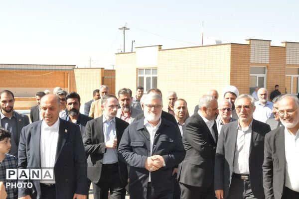 آیین بهره برداری از مدرسه 12 کلاسه «قاسم ابن الحسن(ع)»