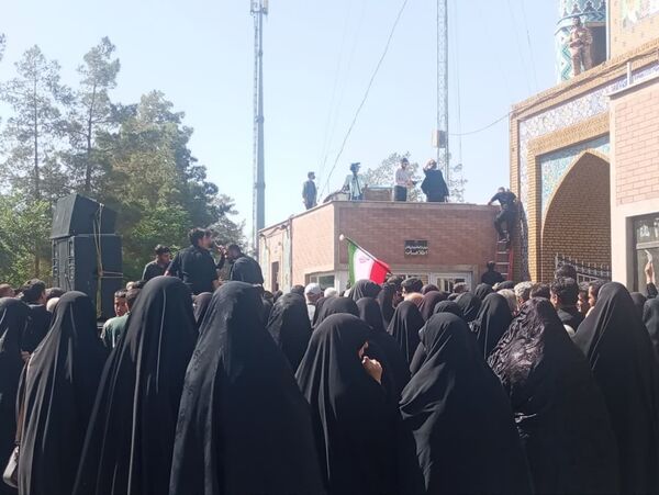 تشییع باشکوه پیکر شهدای مبارزه با اسرائیل در کاشان