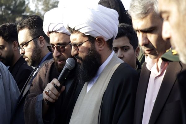 مردم پاکدشت با حضور در راهپیمایی  همبستگی خود را با رهبر انقلاب اسلامی و شهدا اعلام کردند