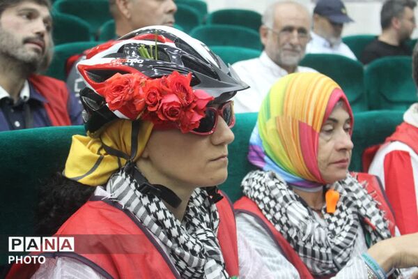 جلوه‌هایی از حضور کاروان دوچرخه سواری «ترکیه تا میناب» در قم