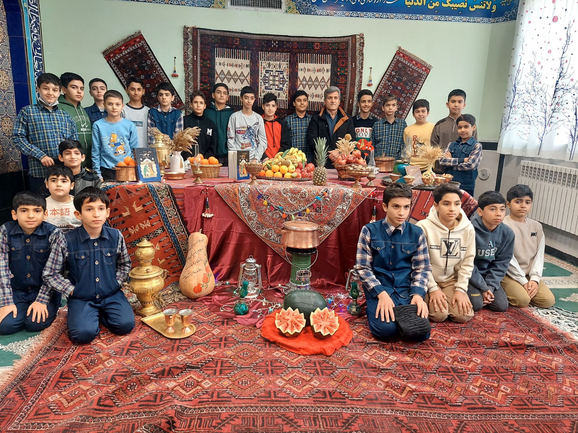 جشن یلدایی در مدرسه شهدای فرهنگی شهرستان شیروان
