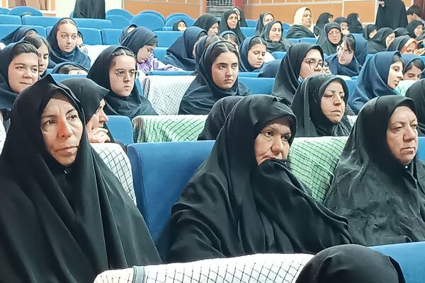 همایش بزرگ نسل قله نشینان در قرچک