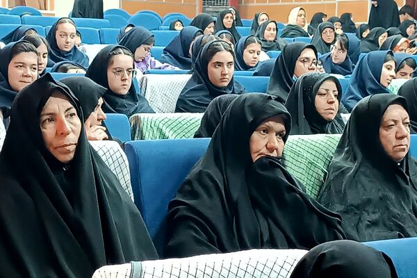 همایش بزرگ نسل قله نشینان در قرچک