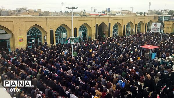 حضور پرشور مردم نیشابور در نماز جمعه روز قدس 