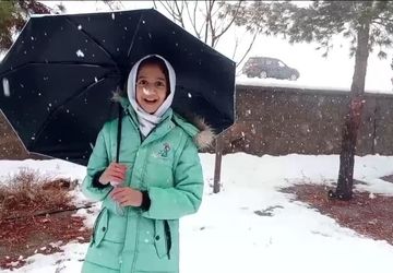 روایت پانا تفت از لبخند کودکان و همبازی با اولین برف