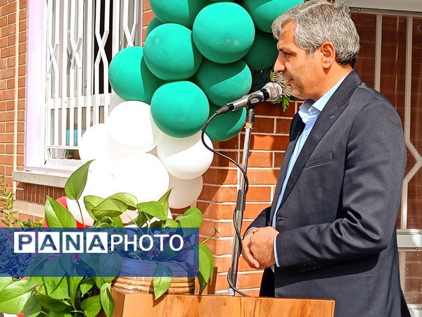 لبخند شادی بر لب های دانش آموزان فدافن؛ مدرسه جدید میزبان آنان خواهد بود 