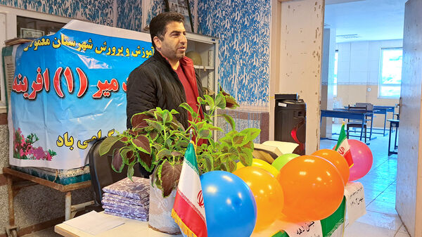 گرامیداشت دهه فجر در آموزشگاه بحرالعلوم معمولان