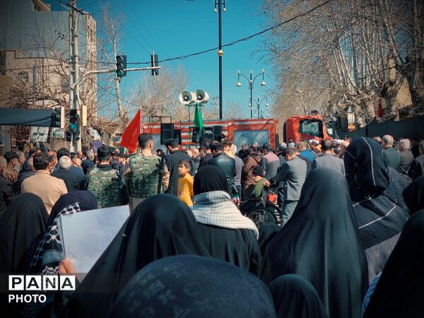 مردم گالیکش کفن پوش به میدان آمدند