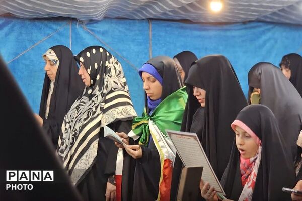 نماز استغاثه در میدان شهدای گمنام فاز چهاراندیشه