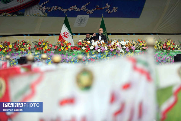 سخنرانی رئیس جمهور در جمع راهپیمایان ۲۲ بهمن