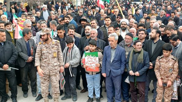 همبستگی مردم و تجدید میثاق با آرمان‌های انقلاب 