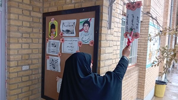 حماسه‌آفرینی دانش‌آموزان کمیجانی در راهپیمایی۱۳ آبان 