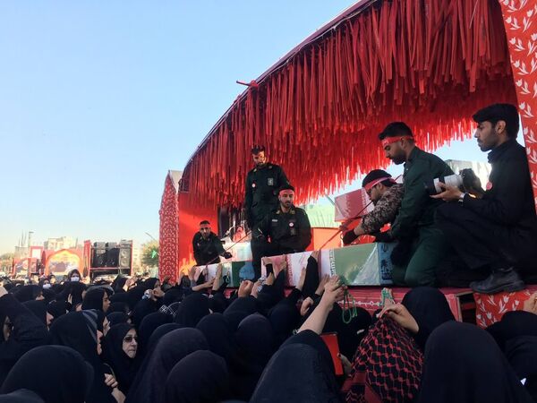 اجتماع بزرگ عزاداران حضرت زهرا(س) همزمان با تشییع شهیدان گمنام دفاع مقدس