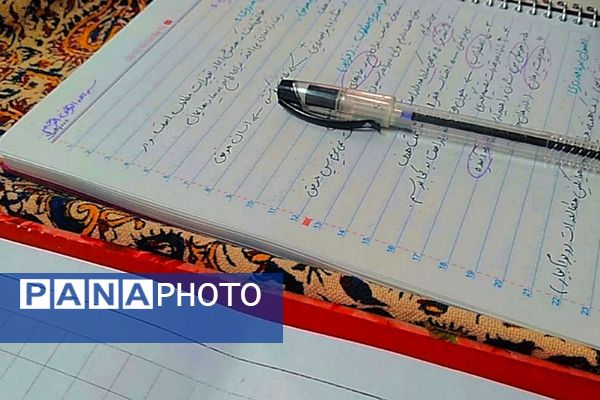 جلسه آموزش خانواده در دبیرستان پروین اعتصامی