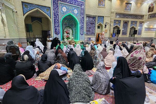 نوجوانان و جوانان در اعتکاف مسجد امام موسی کاظم (ع) گرد هم آمدند