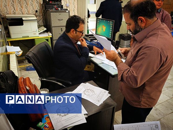 آزمون سنجش در دبیرستان میثاق 