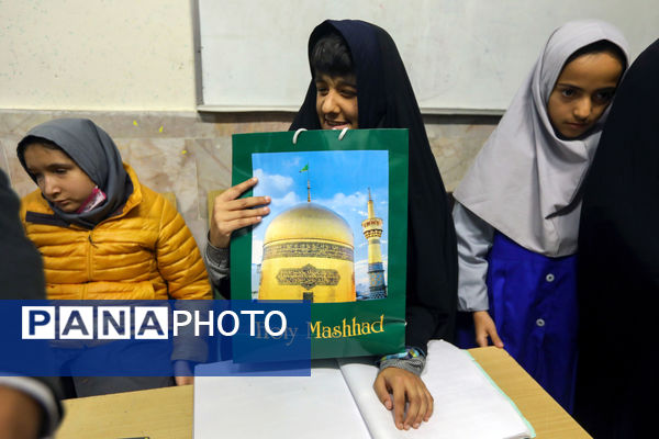 حضور تولیت آستان قدس رضوی در جمع دانش‌آموزان با آسیب بینایی مشهد