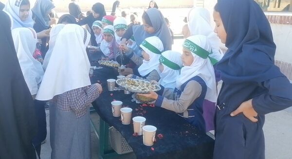 برپایی موکب دانش‌آموزی به‌مناسبت شهادت حضرت فاطمه(س)