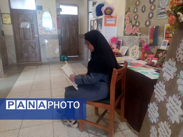 افتتاحیه هفته ماه ها در دبیرستان دخترانه امید 