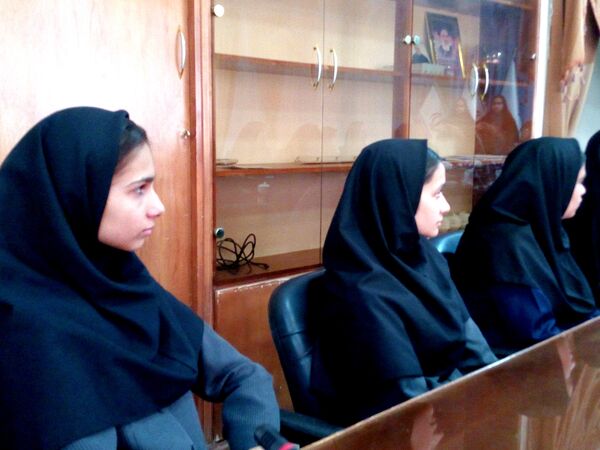 کارگروه دائمی  دختران نوجوان  شهرستان کاشمر 