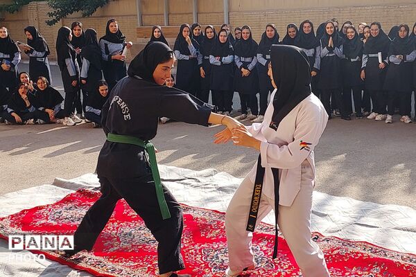  المپیاد ورزشی در دبیرستان نمونه دولتی ولایت بهارستان‌دو