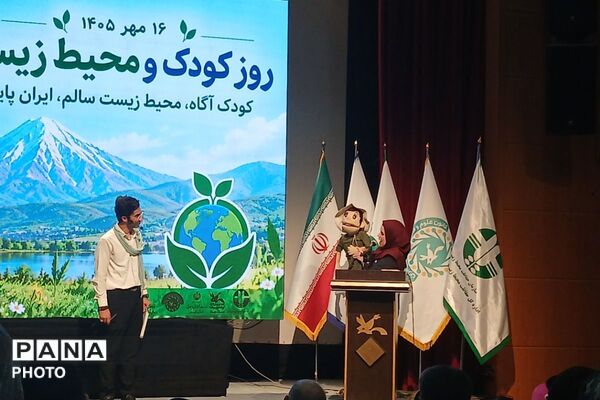 تجلیل از برگزیدگان پویش قصه‌نویسی ماکان نصیری