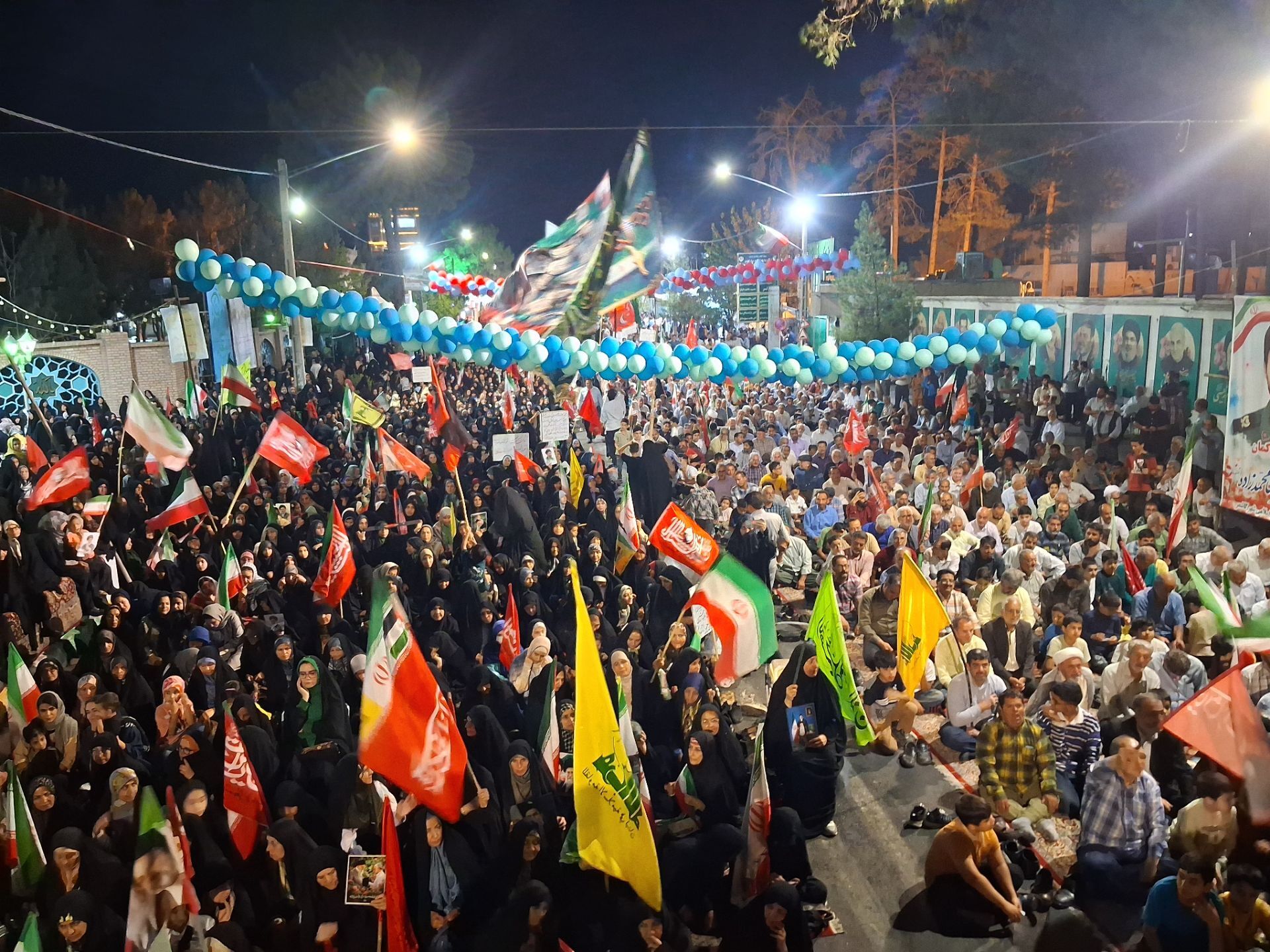 مراسم جشن میلاد نبی مکرم اسلام (ص) در حسینیه خیابان شهرستان کاشمر 