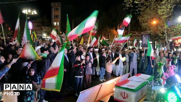 قاب‌هایی از حضور مردم مینودشت در شب ۳۲