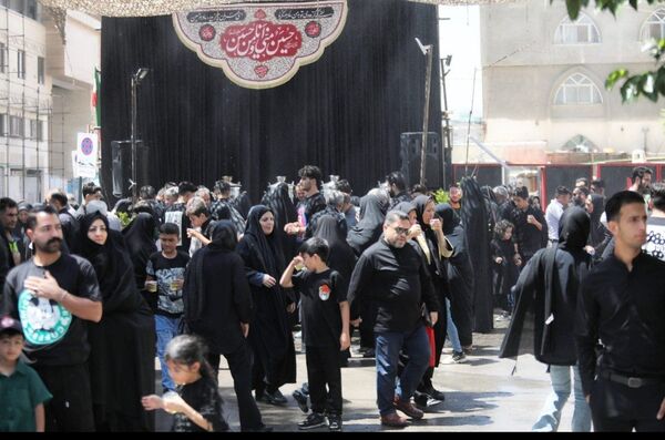 ظهر تاسوعا در جوار حرم مطهر رضوی
