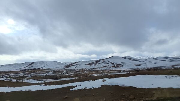 بارش برف زمستانی در روستای برزنون شهرستان نیشابور