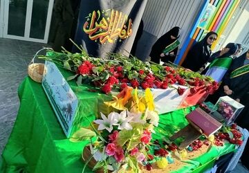 شهدا درزمین گمنام، در آسمان مشهور 