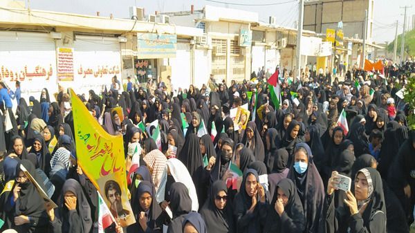 راهپیمایی یوم الله ۱۳ آبان در شهرستان رودان