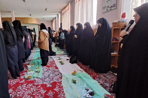 حضور دانش‌آموزان مدارس ناحیه 2 شهرری در مراسم عزاداری حضرت زهرا(س)