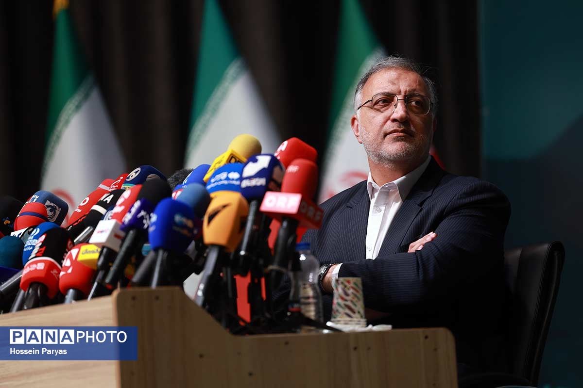 پیشنهاد زاکانی‌ برای احداث ۵۰۰ مجتمع بزرگ آموزشی در تهران‌