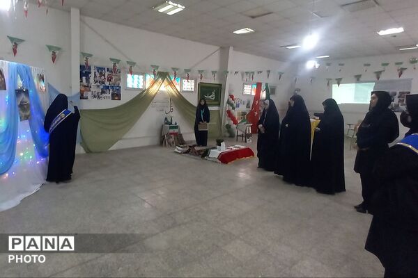 برپایی مدرسه انقلاب در هنرستان قدس ناحیه دو شهرری 