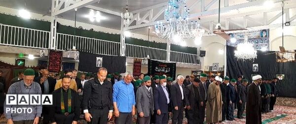  اقامه نماز عبادی سیاسی جمعه همزمان با سی و چهارمین روز شهادت قائد امت حضرت آیت الله خامنه‌ای 