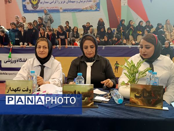 رقابت‌های ملی دفاع شخصی دختران رزمی کار در مشهد