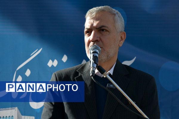 طنین زنگ انقلاب در بهارستان‌دو 