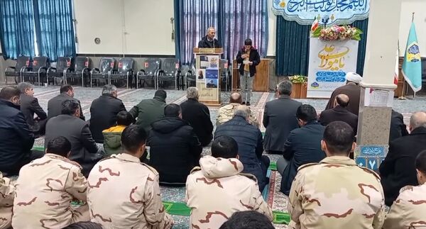 حضور پرشور دانش‌آموزان خدا‌آفرین در نماز عبادی ـ سیاسی جمعه