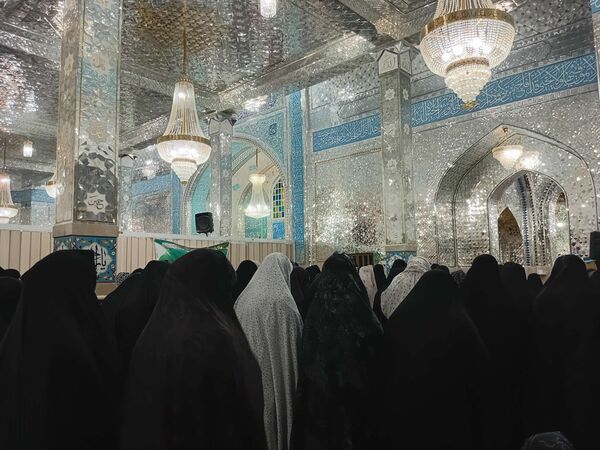 نماز جماعت در شب میلاد پیامبر اکرم (ص) و امام صادق (ع) در کاخک
