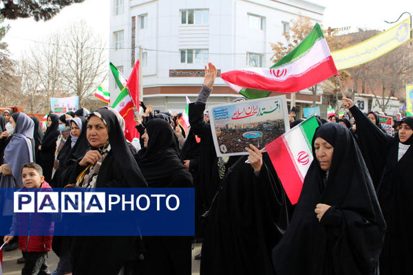 گلستانی از غرور در سملقان؛ موج حضور مردم در جشن انقلاب