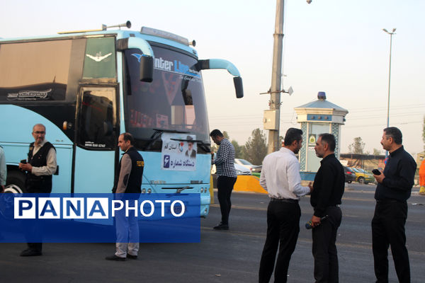 اعزام قشرهای مختلف مردم قم به مراسم سالگرد ارتحال امام(ره)