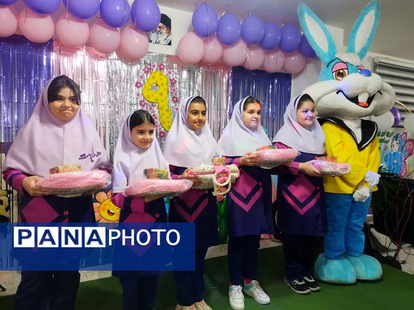 جشن فرشته‌ها در دبستان هدایت بابلسر