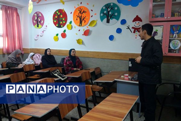 اولین دوره آموزشی آموزگاران با هدف کیفیت بخشی برنامه های سلامت و تندرستی 